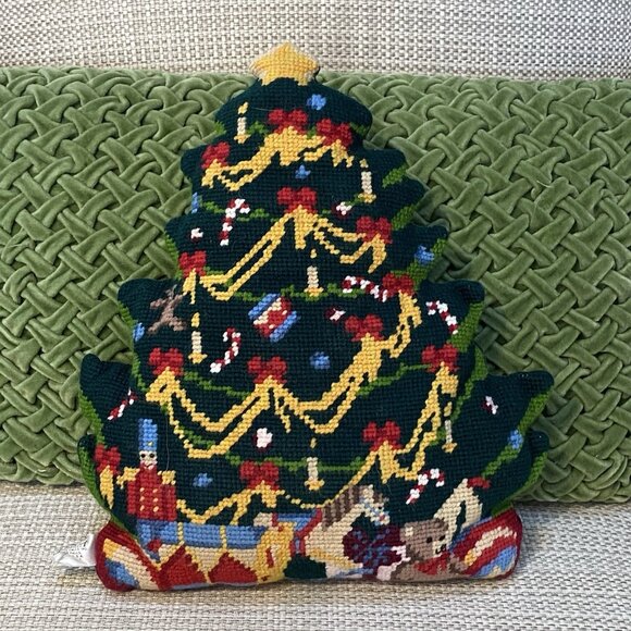 Christmas Tree Pillow - Needlepoint - Vintage - Picture 1 of 13